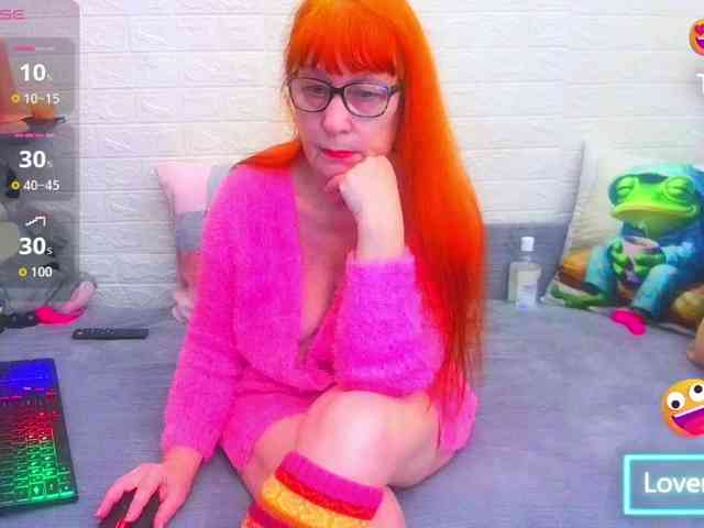 FoxyMature FoxyMature