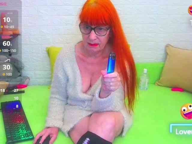 FoxyMature webcam