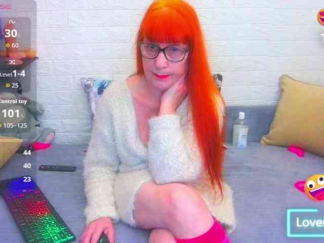 FoxyMature webcam