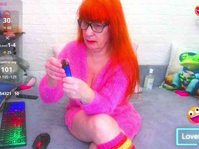 FoxyMature FoxyMature