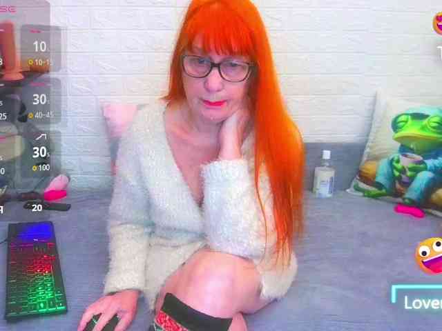 FoxyMature FoxyMature