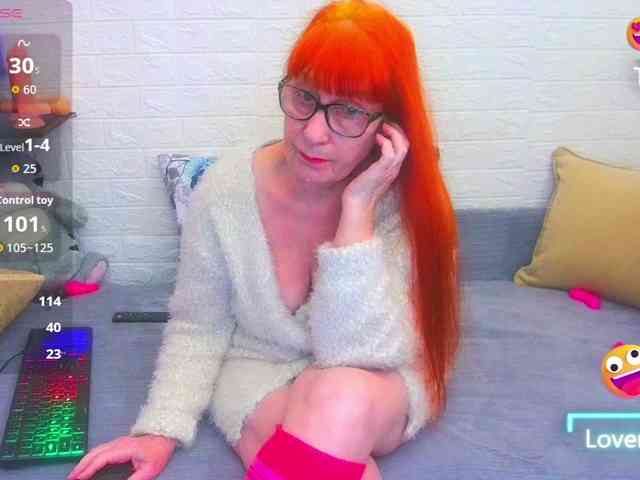 FoxyMature webcam