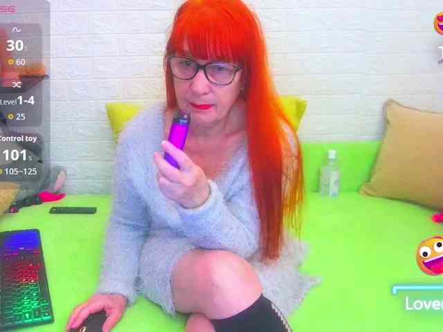 FoxyMature webcam