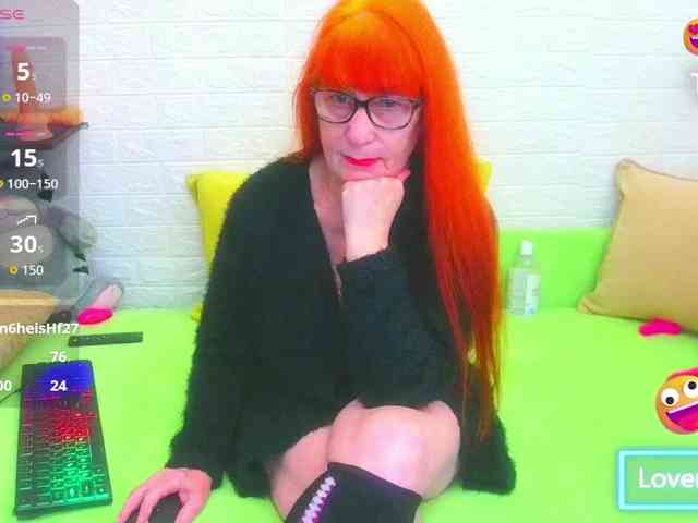 FoxyMature webcam
