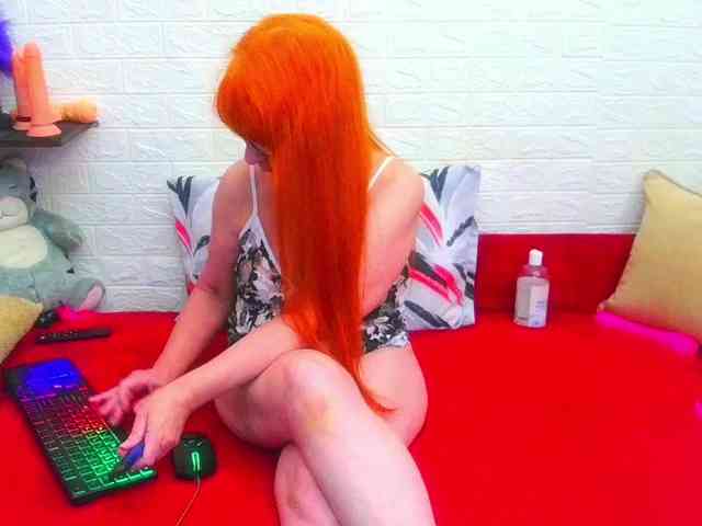 FoxyMature Live Webcam on BongaCams