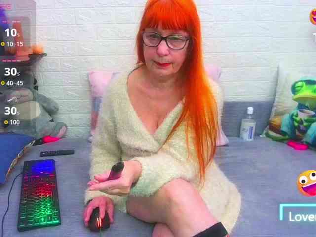 FoxyMature FoxyMature