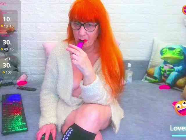 FoxyMature FoxyMature