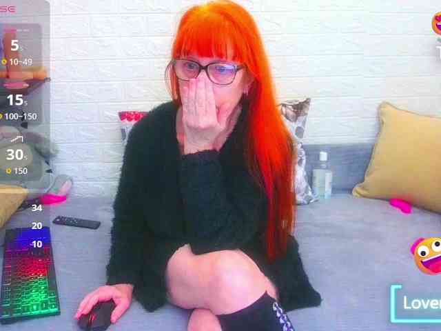 FoxyMature webcam