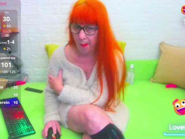 FoxyMature webcam