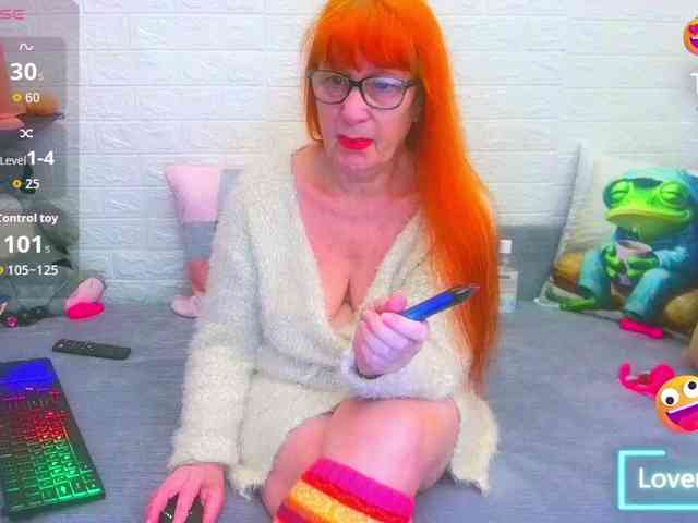 FoxyMature FoxyMature