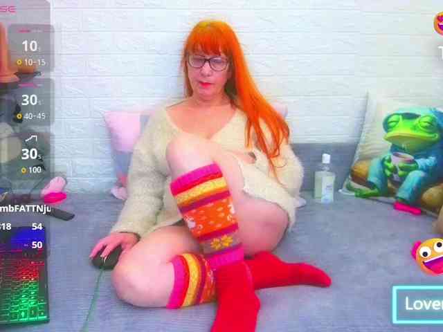 FoxyMature FoxyMature