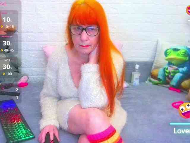 FoxyMature FoxyMature