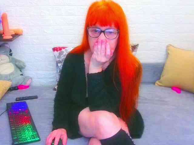 FoxyMature webcam