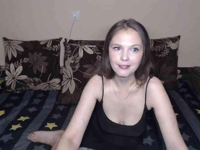 NikaFlameFox webcam