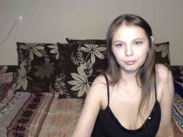 NikaFlameFox webcam