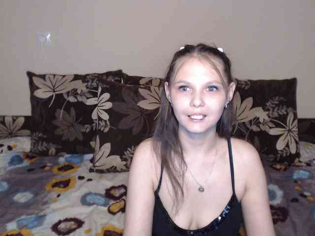 NikaFlameFox webcam
