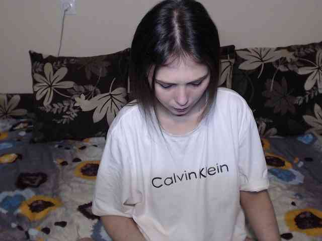 NikaFlameFox webcam
