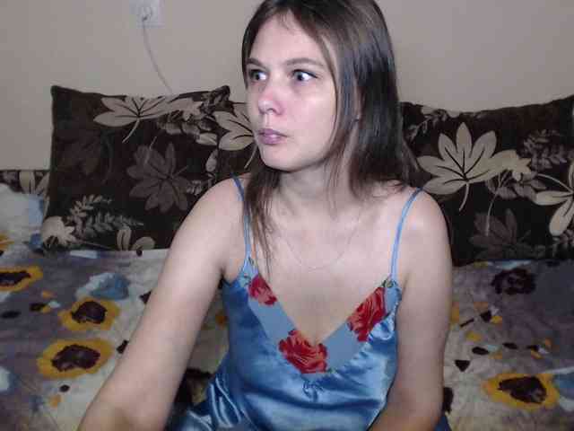 NikaFlameFox webcam