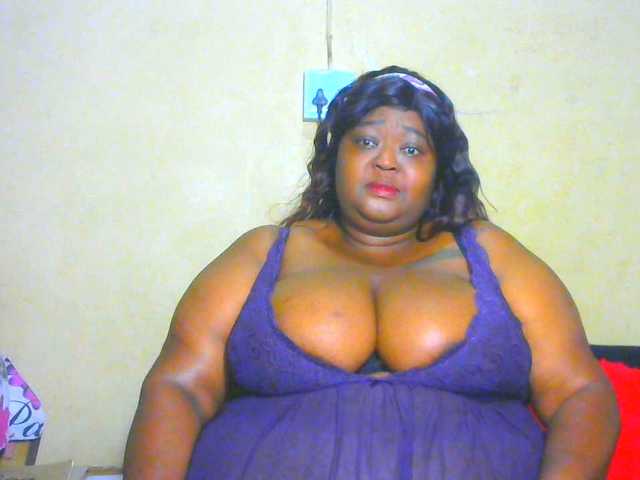 BellyGoddess's BongaCams show and profile