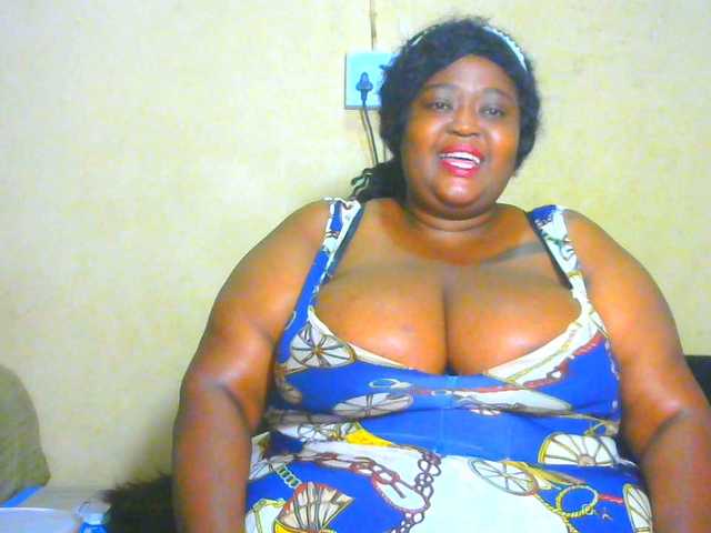 BellyGoddess webcam bongacams model stream image