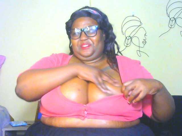 BellyGoddess's BongaCams show and profile