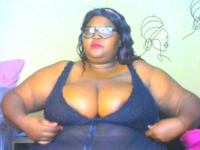 BellyGoddess's BongaCams show and profile