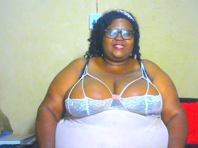 BellyGoddess's BongaCams show and profile