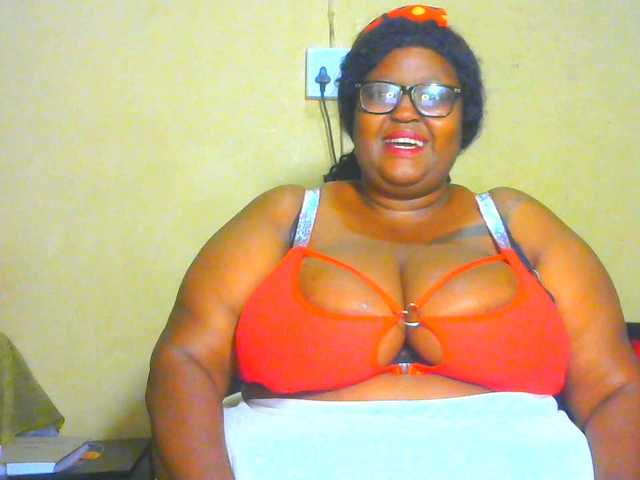 BellyGoddess's BongaCams show and profile