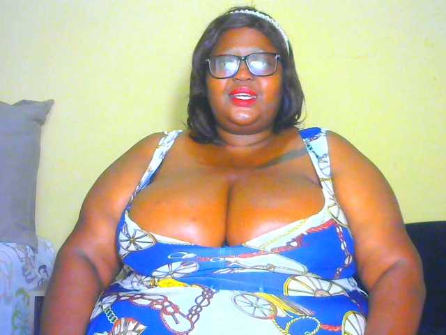 BellyGoddess's BongaCams show and profile