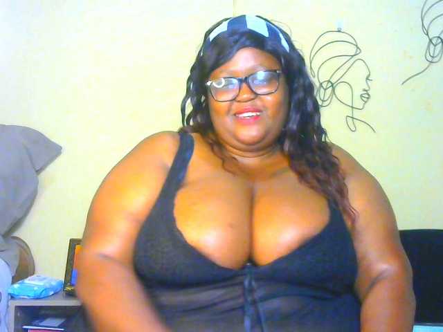 BellyGoddess's BongaCams show and profile