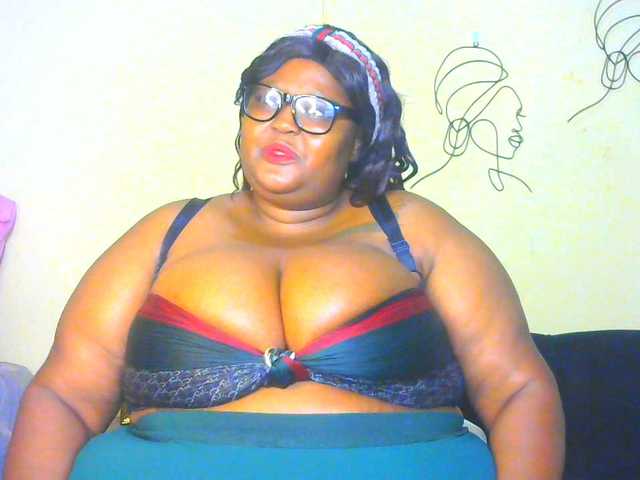 BellyGoddess's BongaCams show and profile