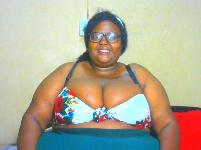 BellyGoddess's BongaCams show and profile