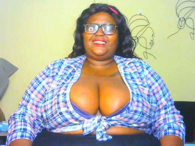 BellyGoddess's BongaCams show and profile