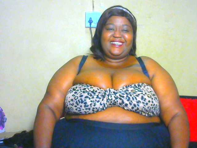 BellyGoddess's BongaCams show and profile