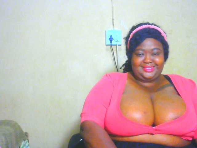 BellyGoddess webcam bongacams model stream image