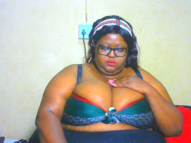 BellyGoddess's BongaCams show and profile