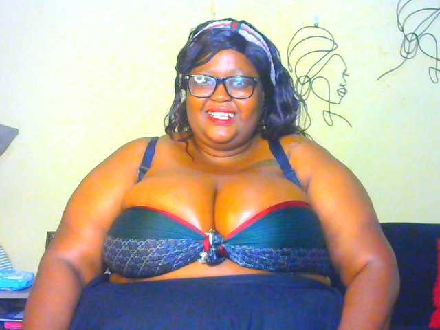 BellyGoddess's BongaCams show and profile