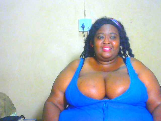 BellyGoddess webcam bongacams model stream image