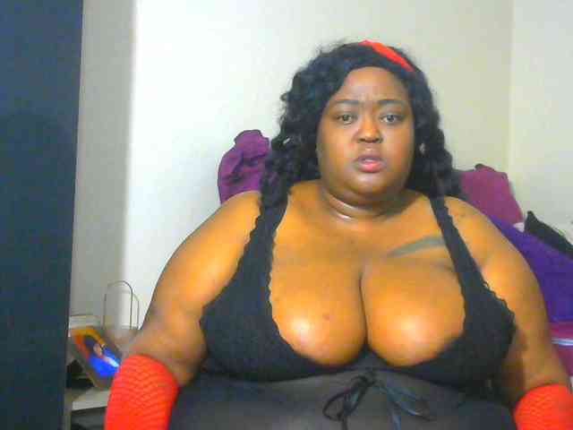 BellyGoddess webcam