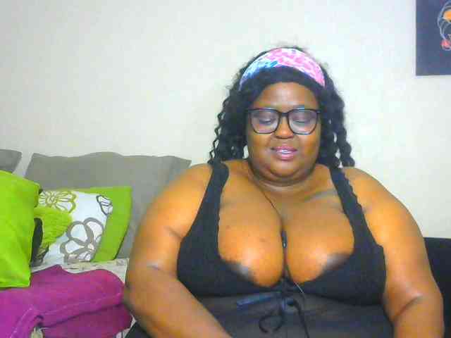 BellyGoddess webcam