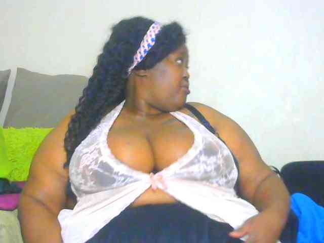 BellyGoddess webcam