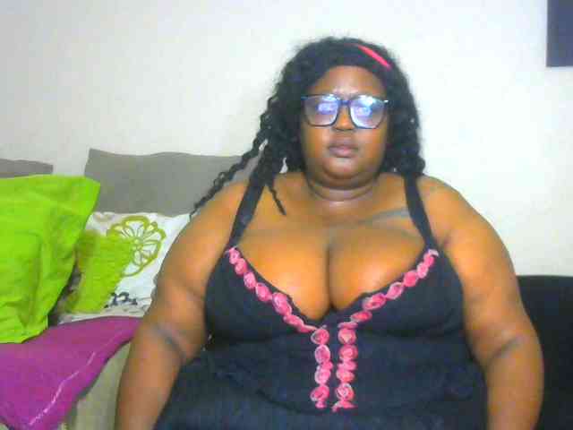 BellyGoddess webcam