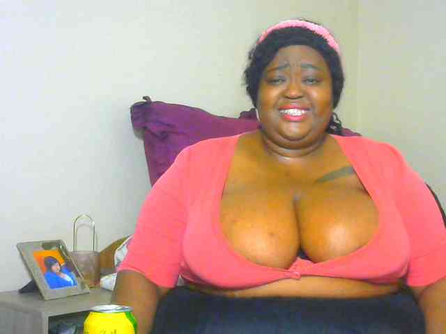 BellyGoddess webcam