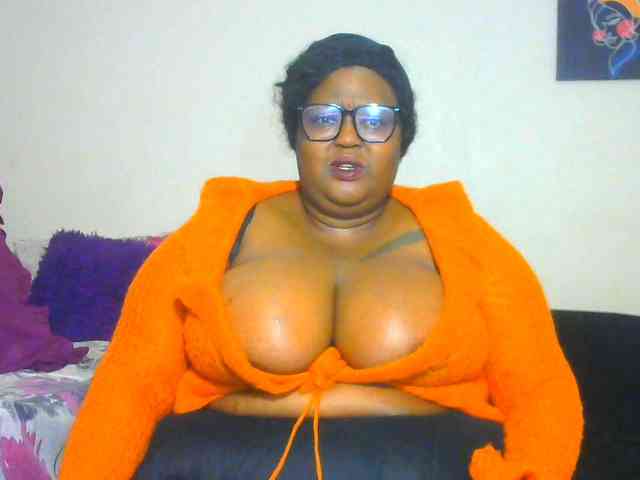BellyGoddess webcam