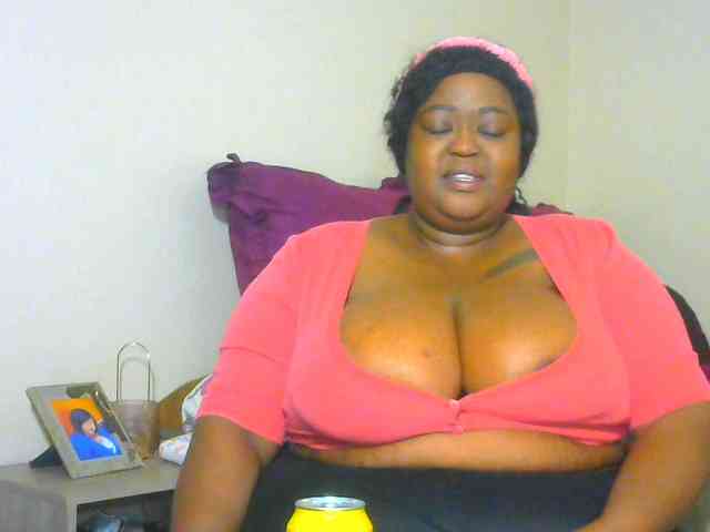 BellyGoddess webcam