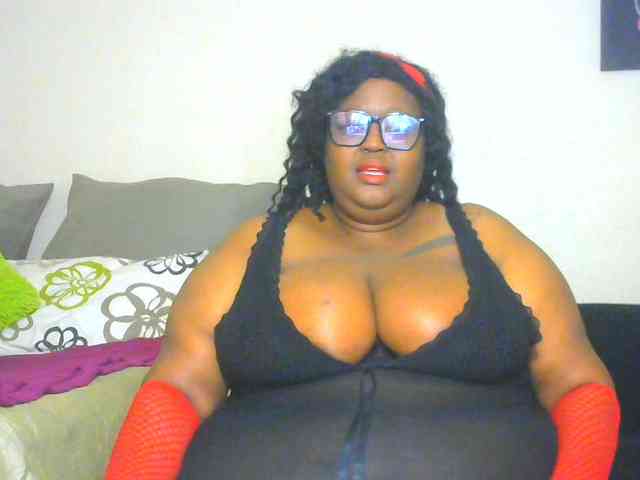 BellyGoddess webcam