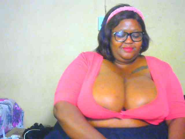 BellyGoddess webcam