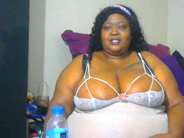 BellyGoddess webcam