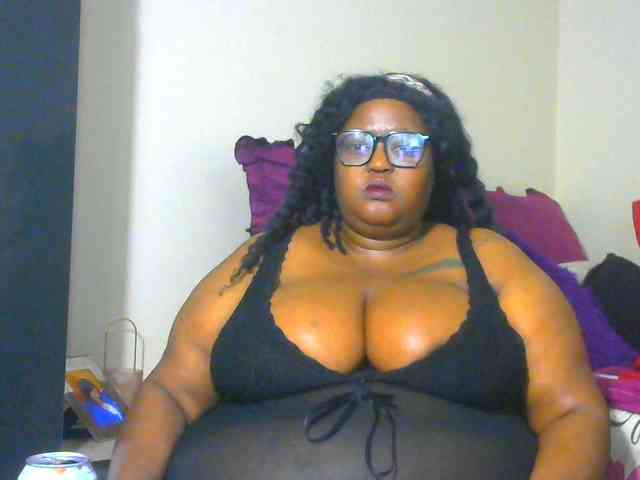 BellyGoddess webcam