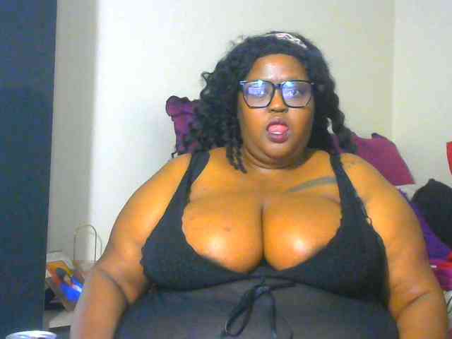 BellyGoddess webcam